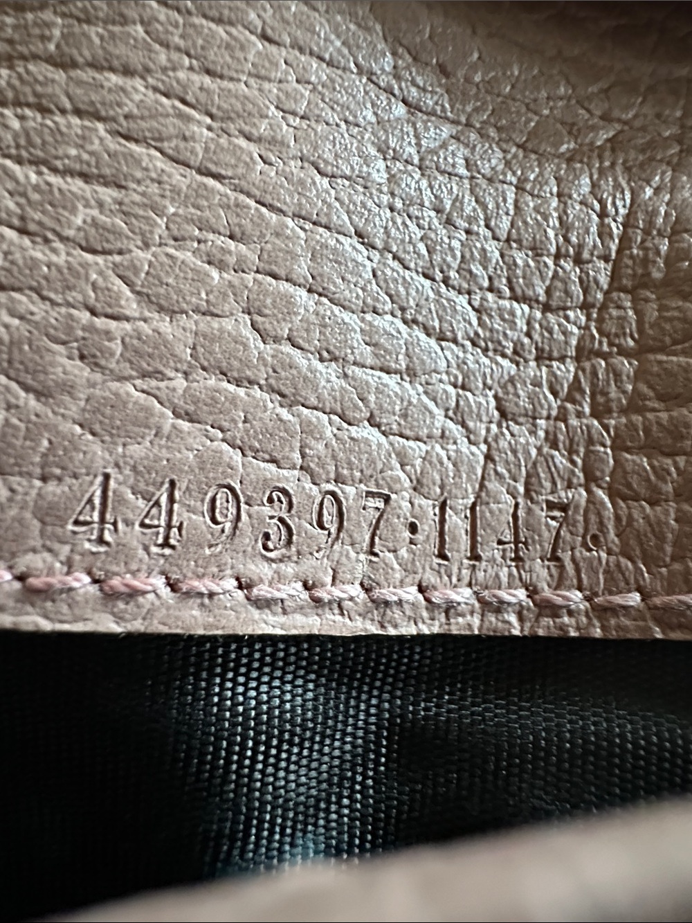 Gucci Calfskin Interlocking G Continental Wallet - Picture 4 of 17